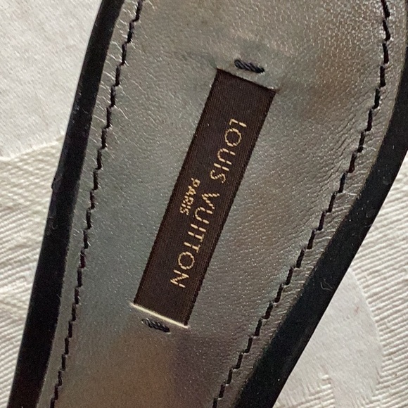 LOUIS VUITTON Black Fabric & Black Patent Mules - Picture 5 of 11